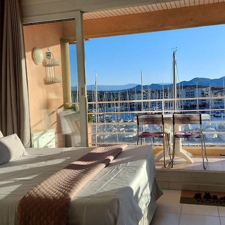 Boutique Apartment Hirondelle Port Fréjus エクステリア 写真