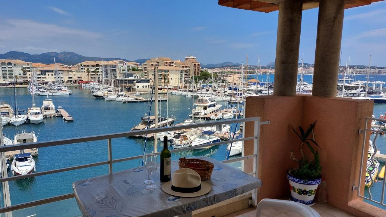 Boutique Apartment Hirondelle Port Fréjus エクステリア 写真