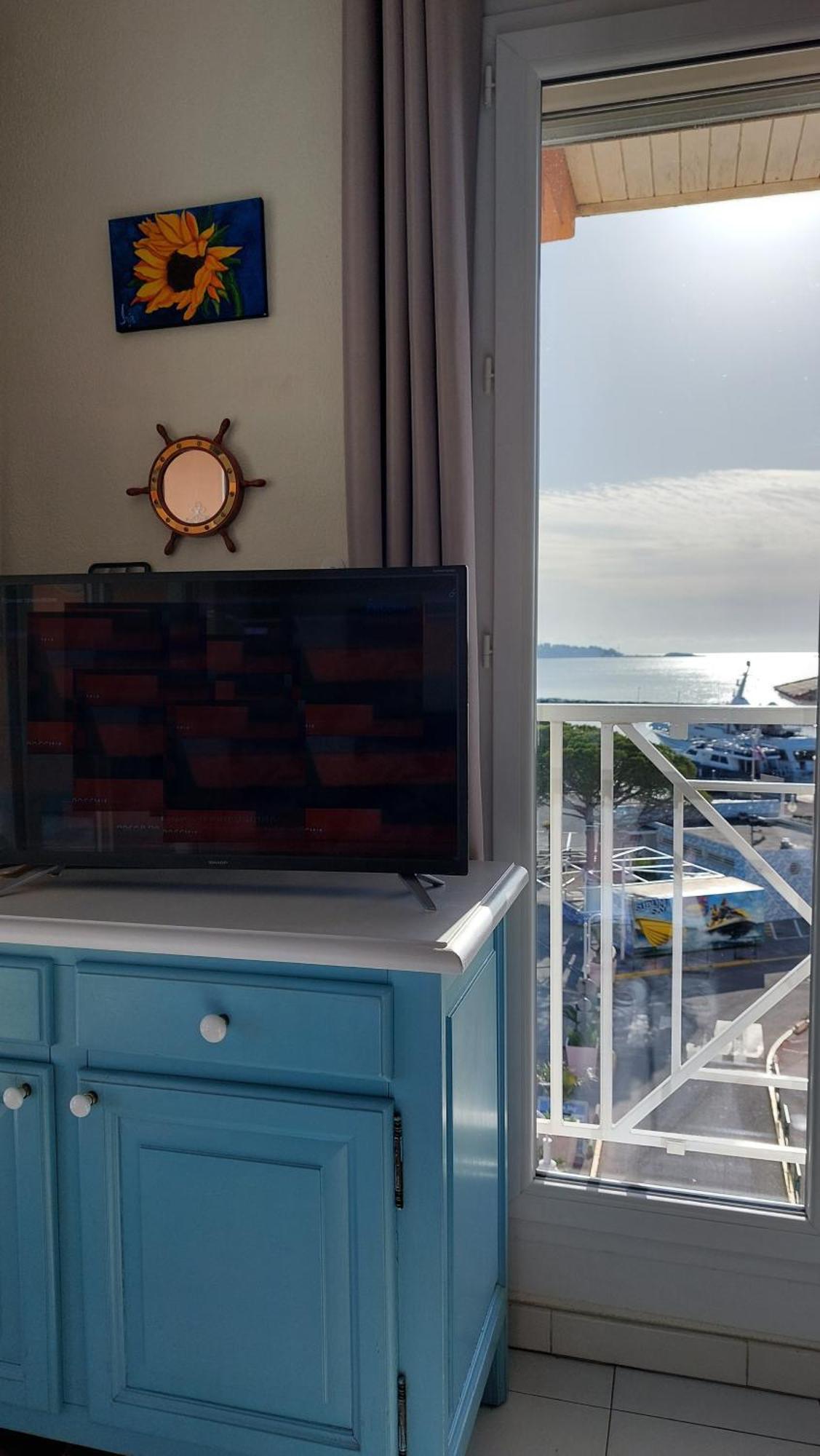 Boutique Apartment Hirondelle Port Fréjus エクステリア 写真