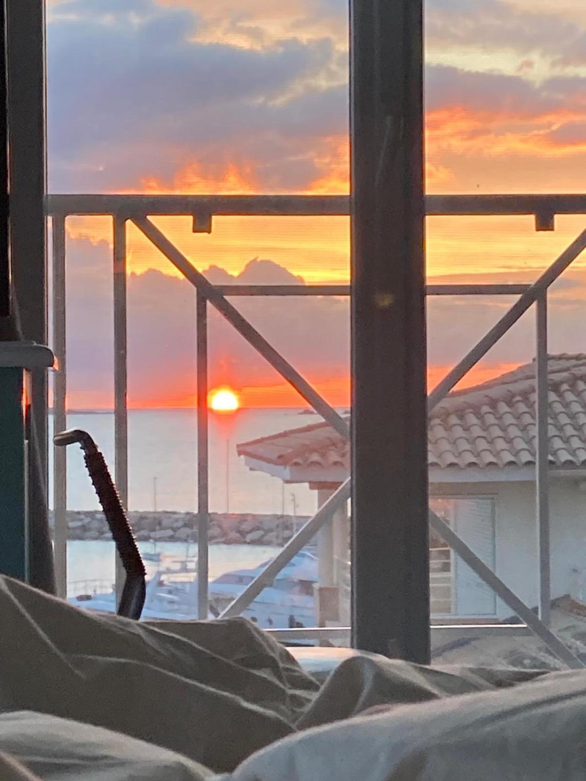 Boutique Apartment Hirondelle Port Fréjus エクステリア 写真