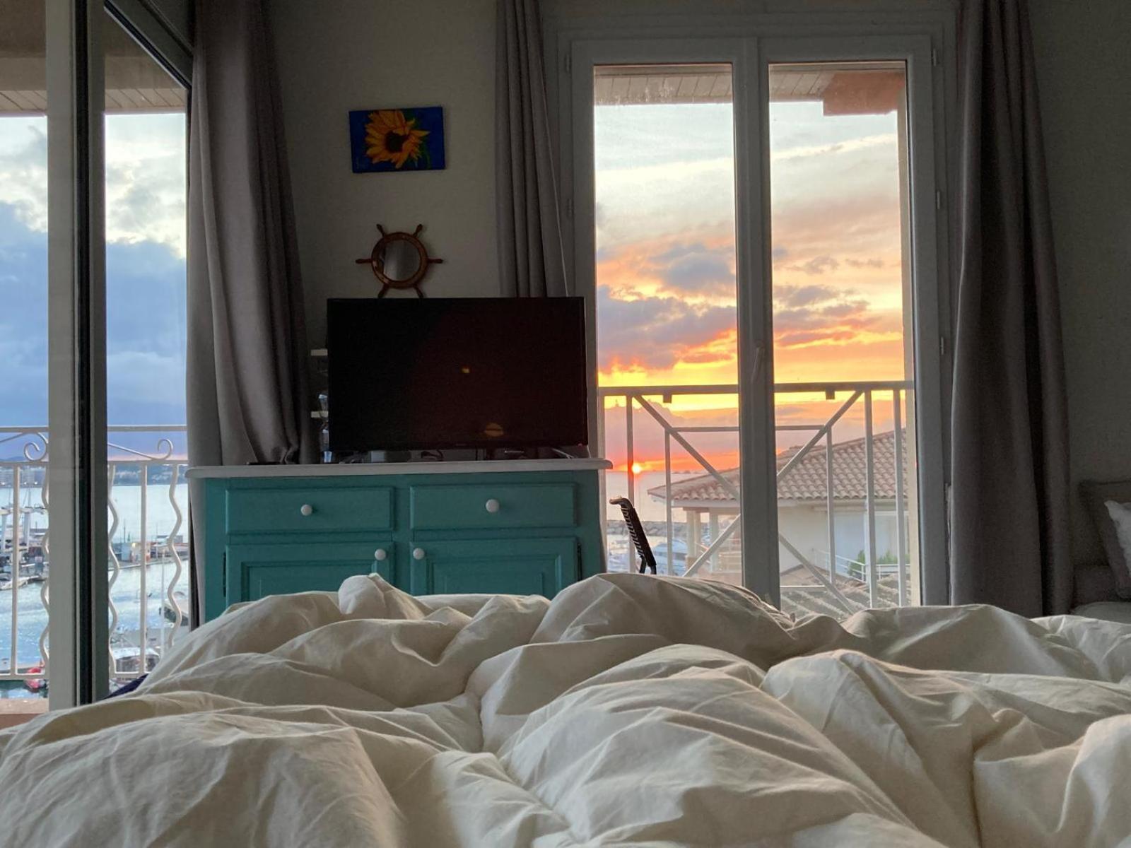 Boutique Apartment Hirondelle Port Fréjus エクステリア 写真
