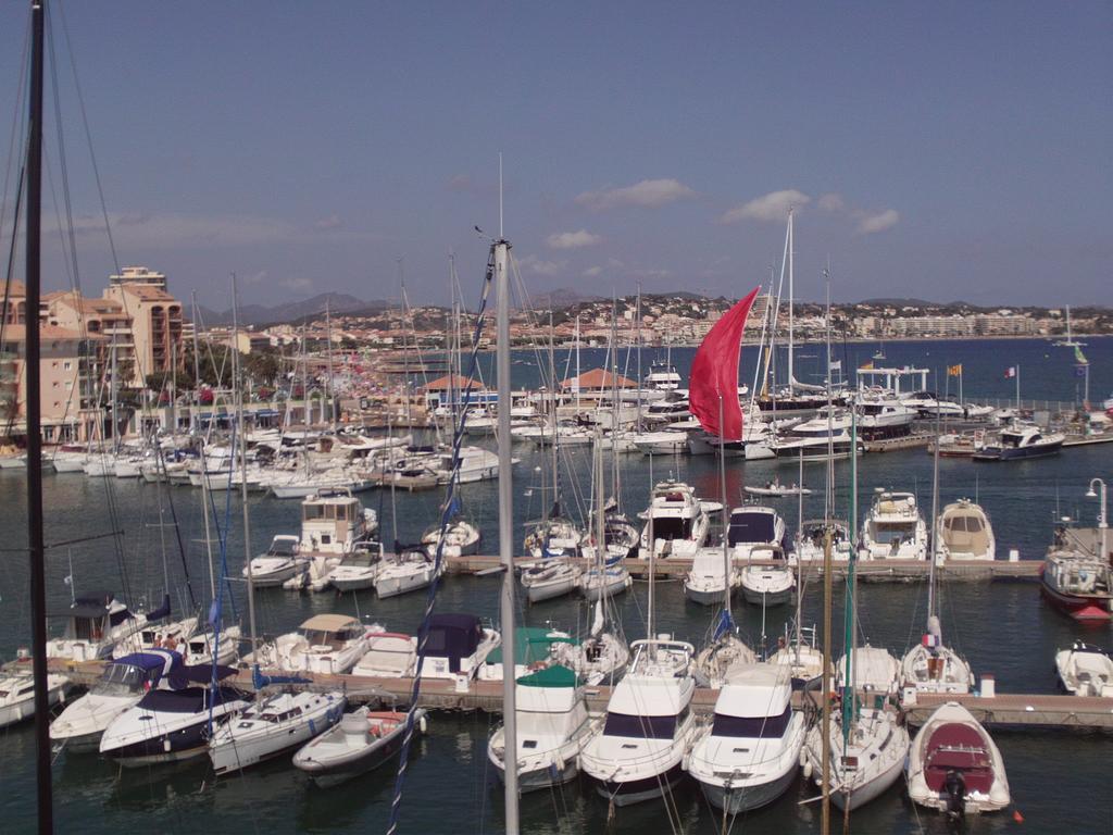 Boutique Apartment Hirondelle Port Fréjus 部屋 写真